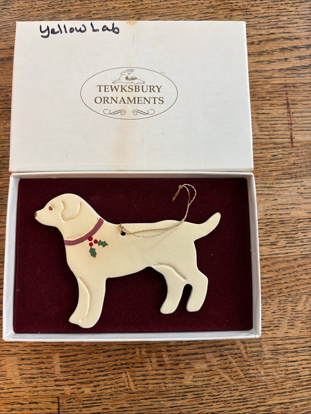 Vintage Tewksbury Cream Labrador Dog Holiday Ornament. Like new! Original Box